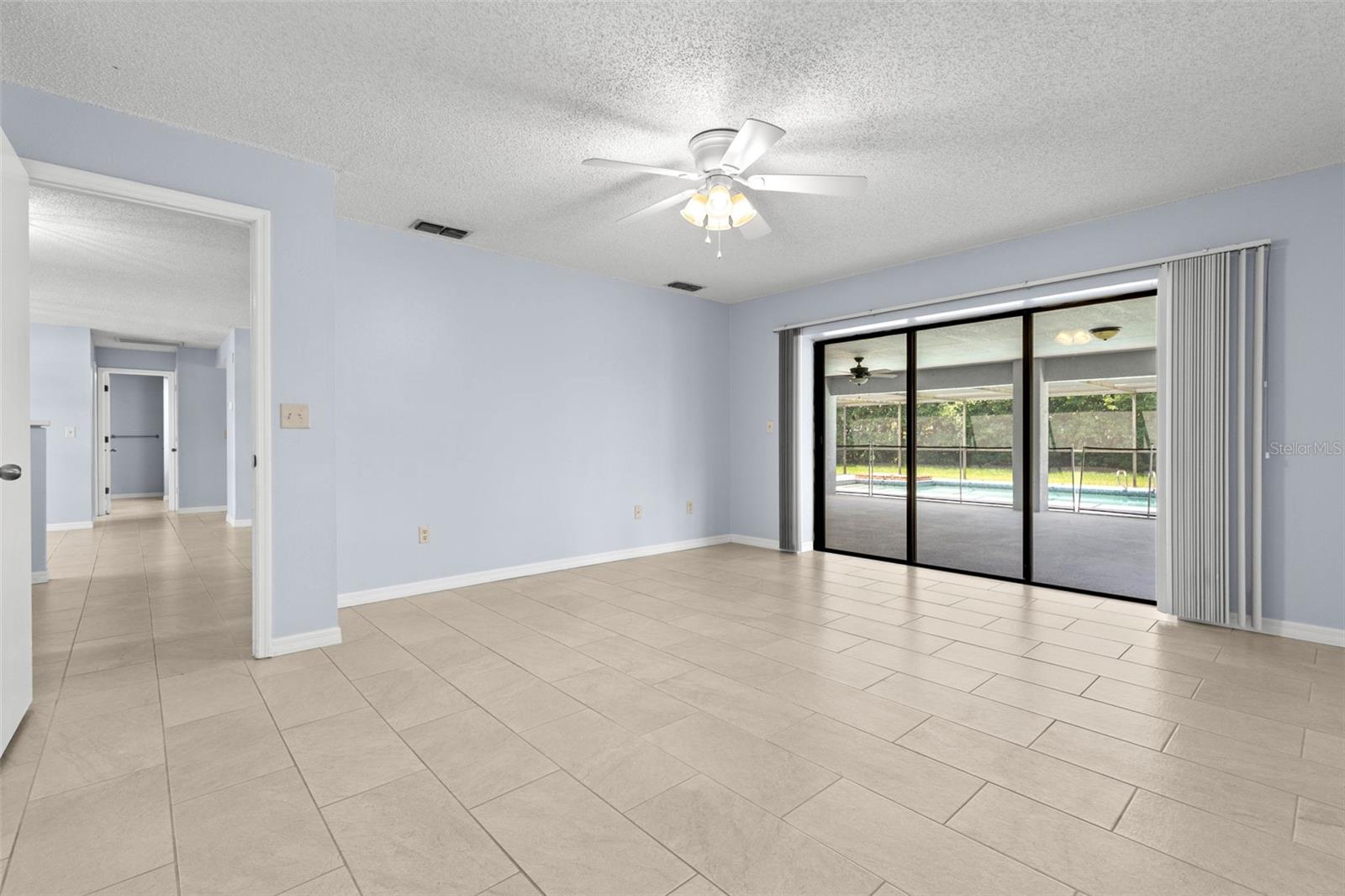 Image 17 of 35 For 14164 Fennsbury Drive