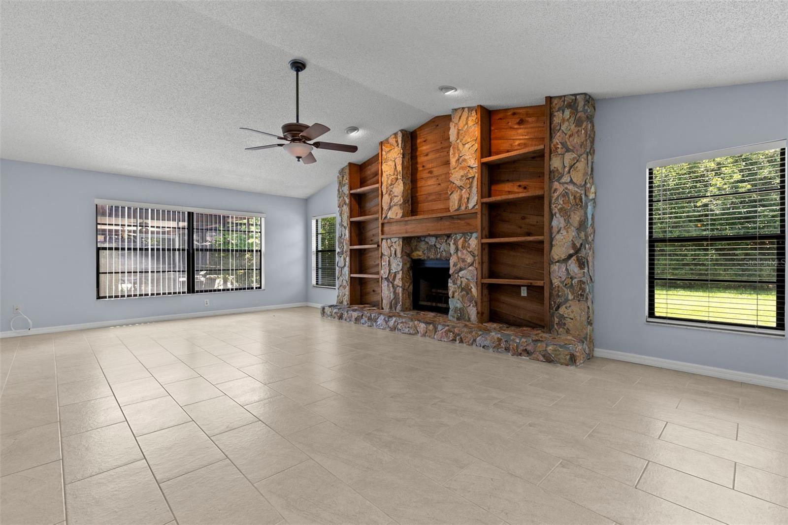 Image 8 of 35 For 14164 Fennsbury Drive