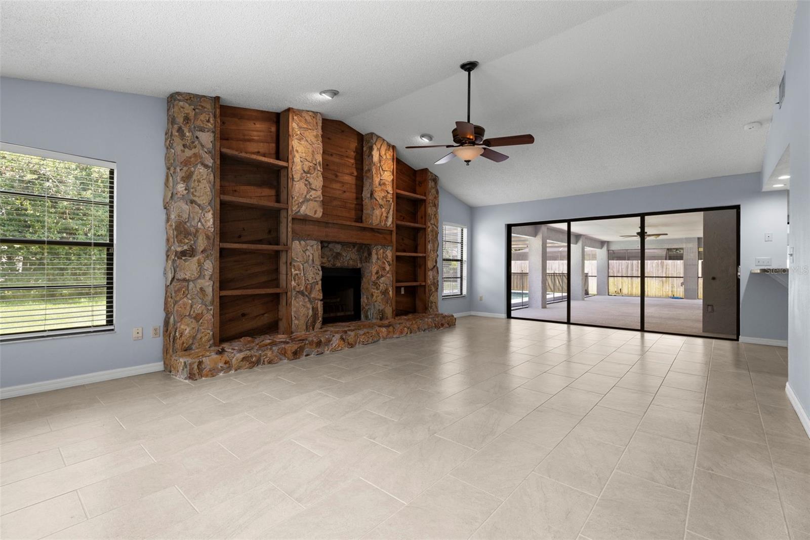 Image 9 of 35 For 14164 Fennsbury Drive