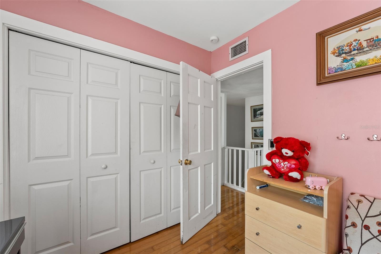 Image 33 of 48 For 817 West Shore Boulevard