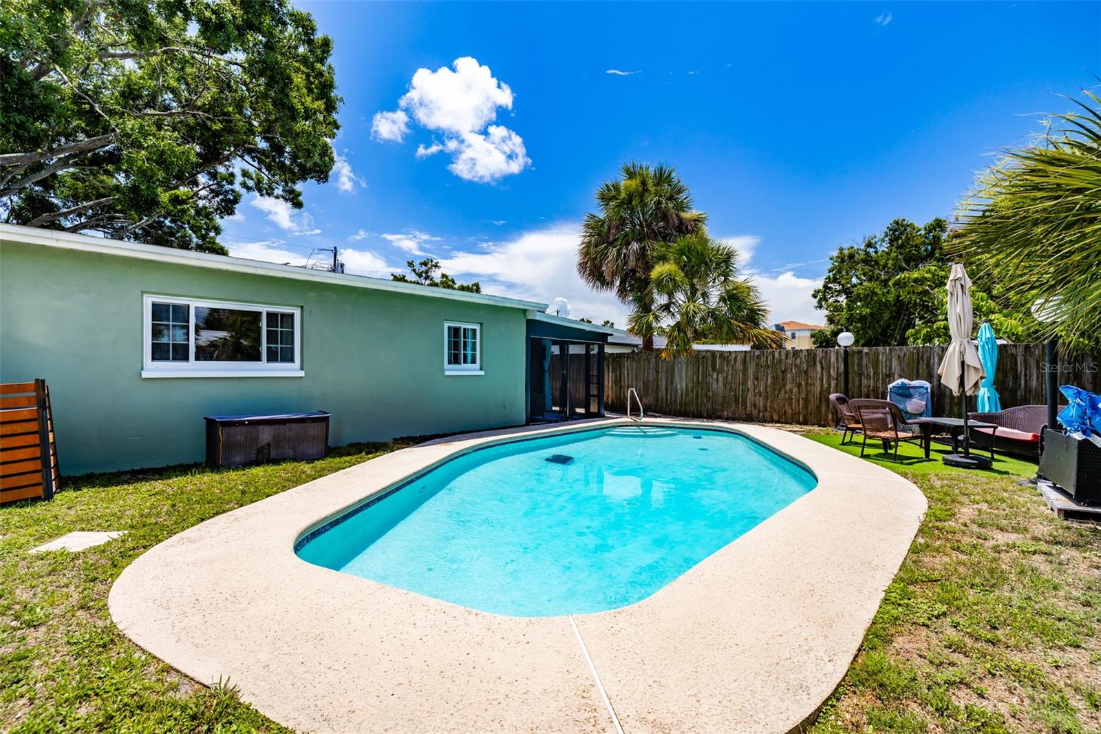 Image 11 of 45 For 6411 Clark Avenue