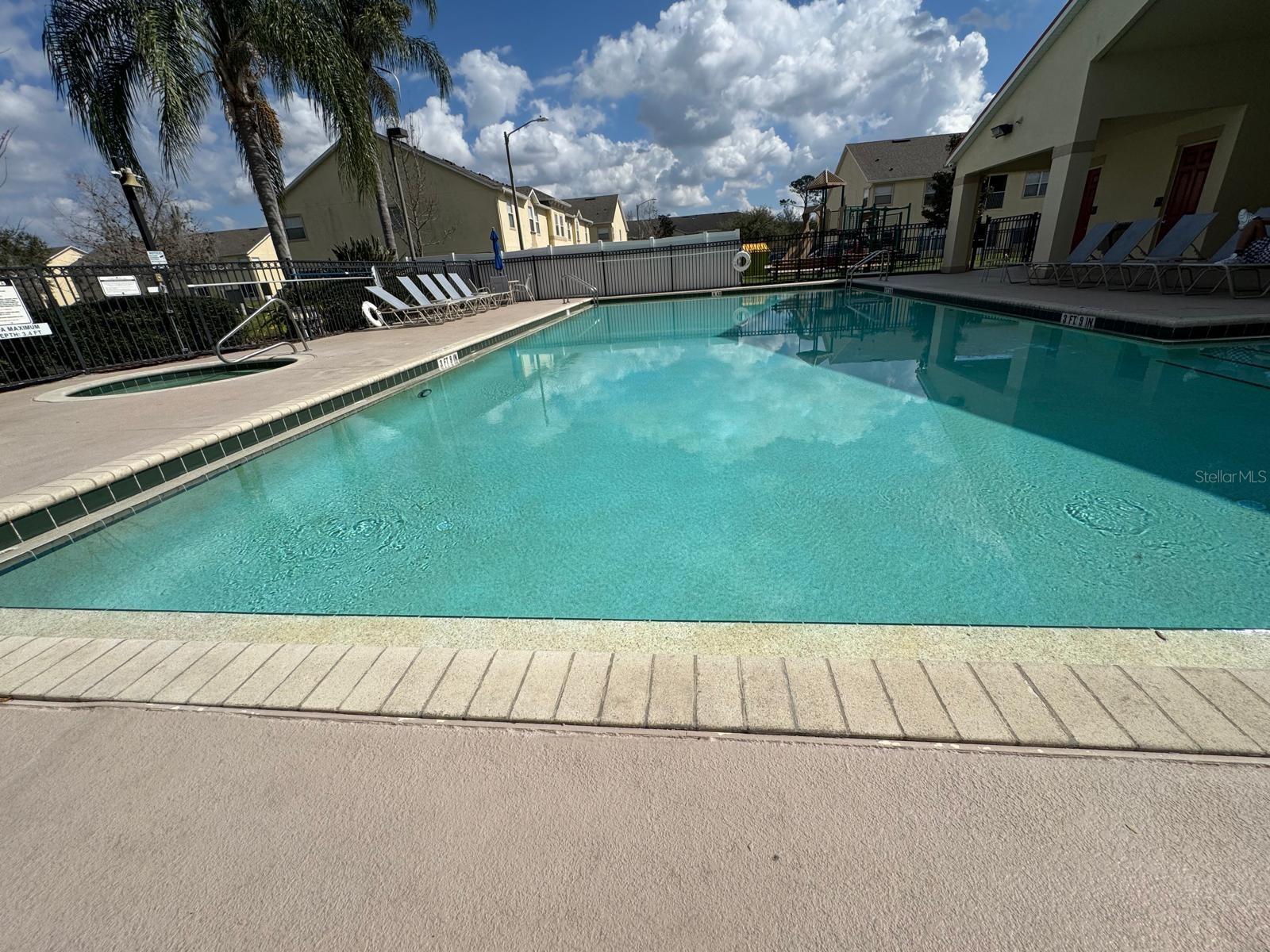 Image 32 of 33 For 2870 Club Cortile Circle B