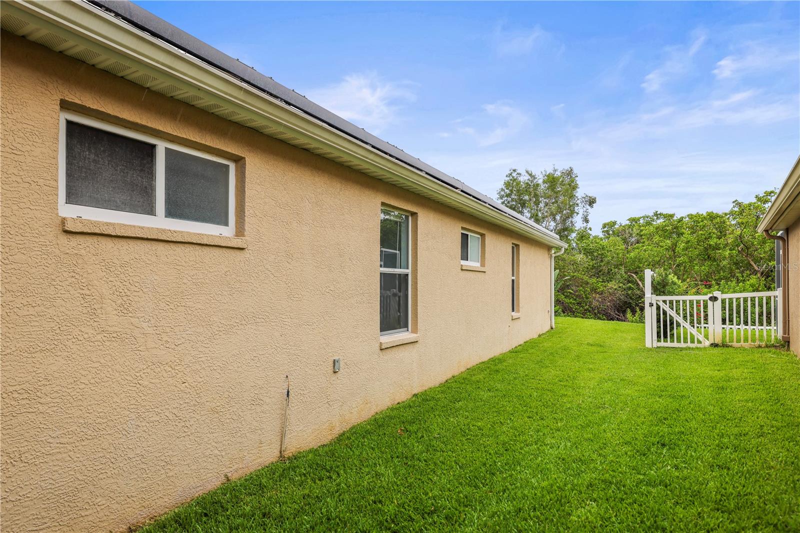 Image 23 of 74 For 826 Addison Drive Ne