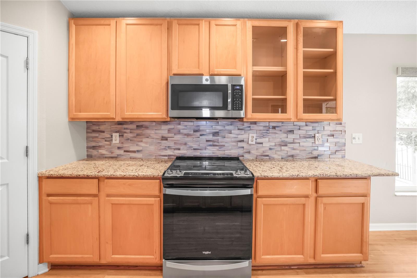 Image 41 of 74 For 826 Addison Drive Ne