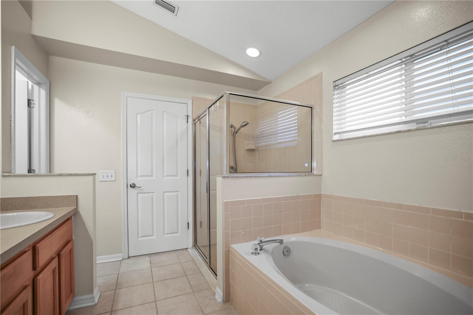 Image 53 of 74 For 826 Addison Drive Ne