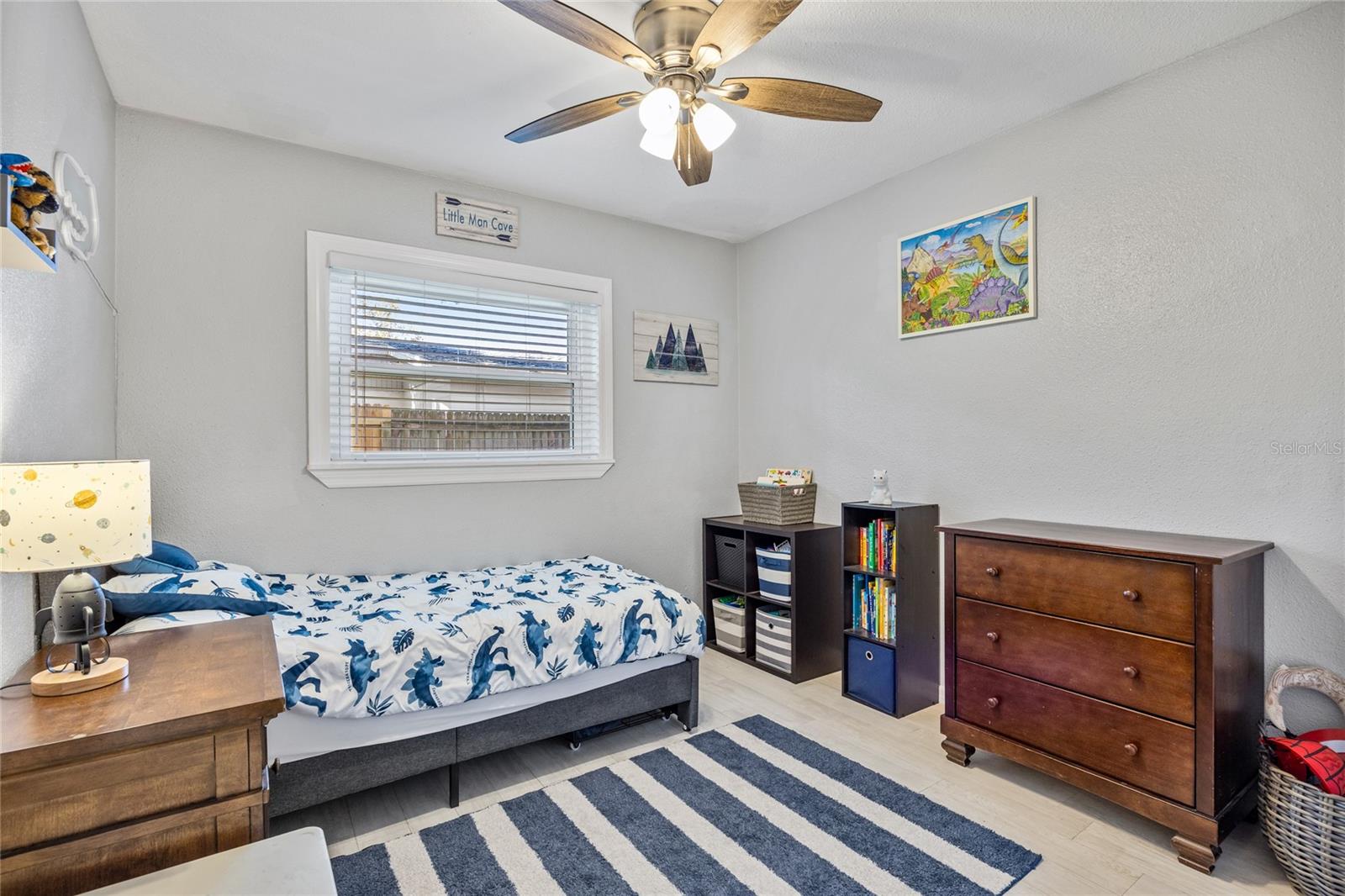 Image 18 of 41 For 10095 Oakhurst Rd
