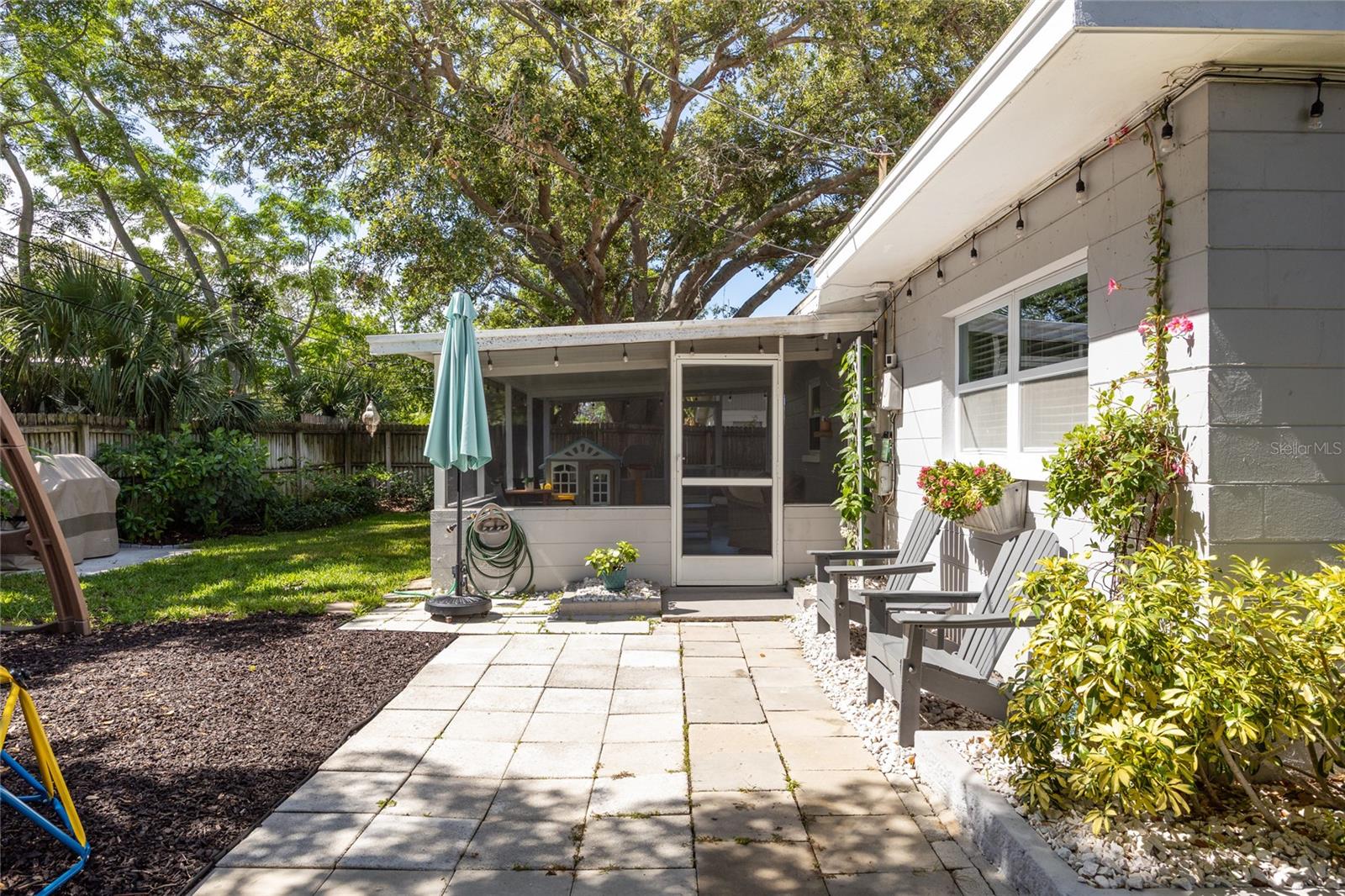 Image 22 of 41 For 10095 Oakhurst Rd