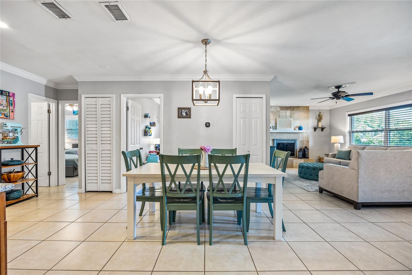 Image 36 of 41 For 10095 Oakhurst Rd