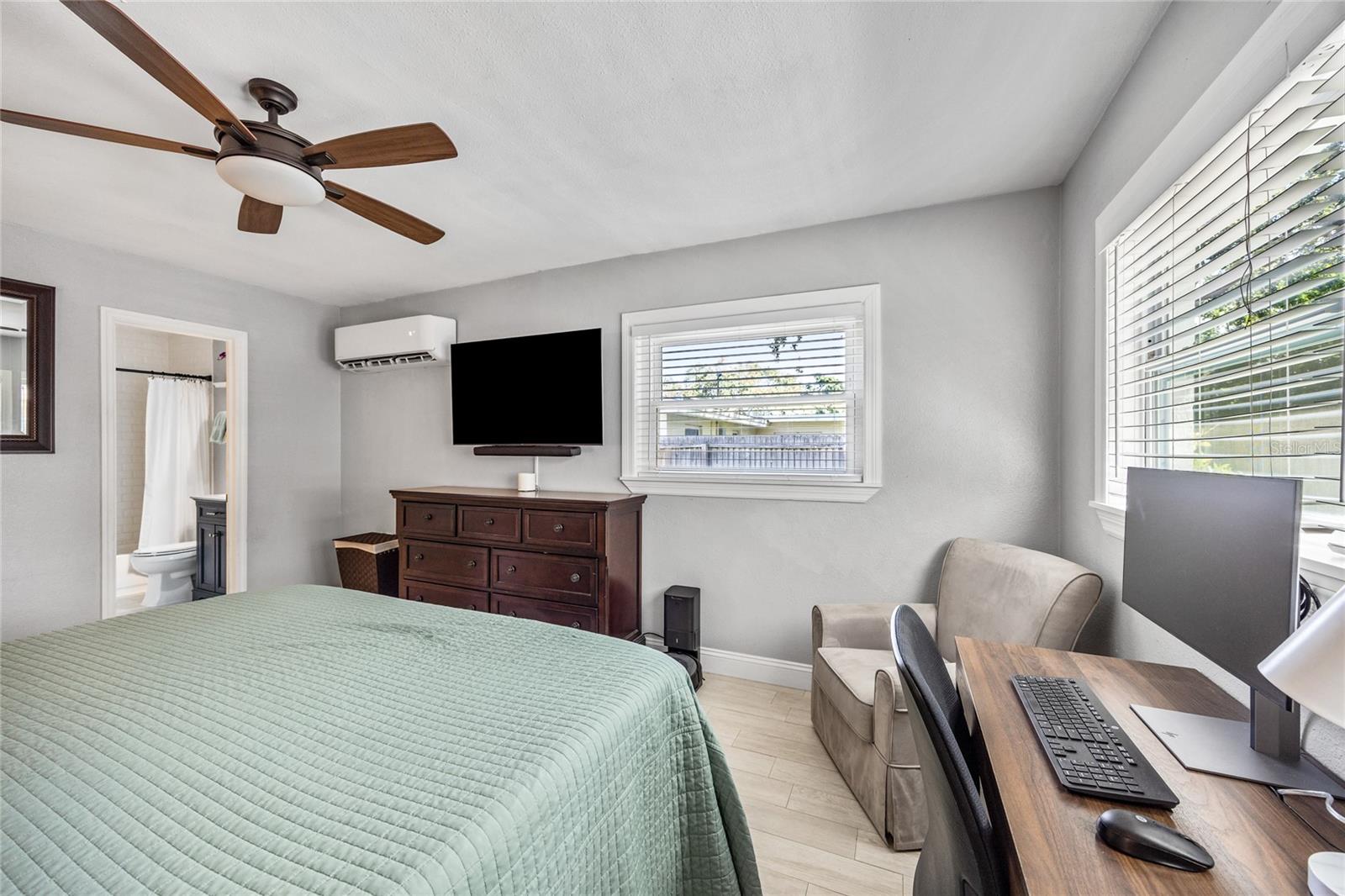 Image 41 of 41 For 10095 Oakhurst Rd