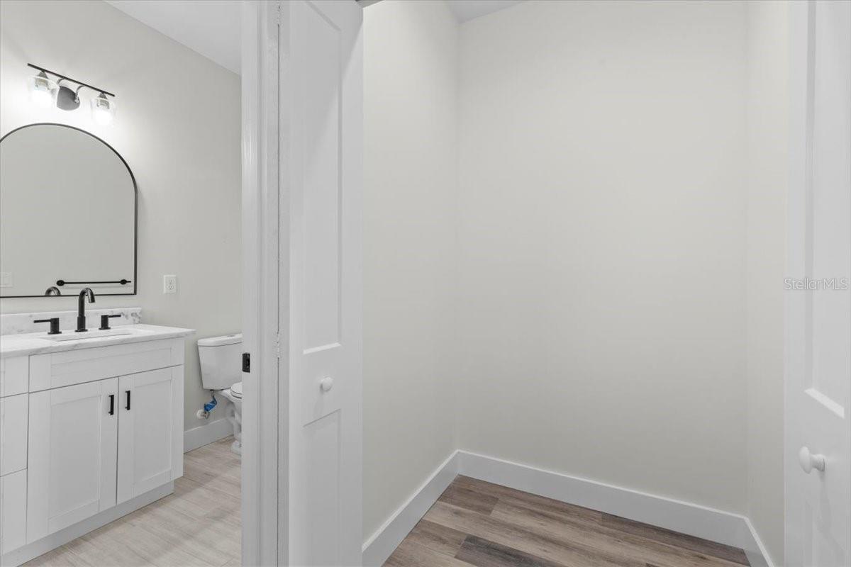 Image 17 of 31 For 1906 Cherry Street 1