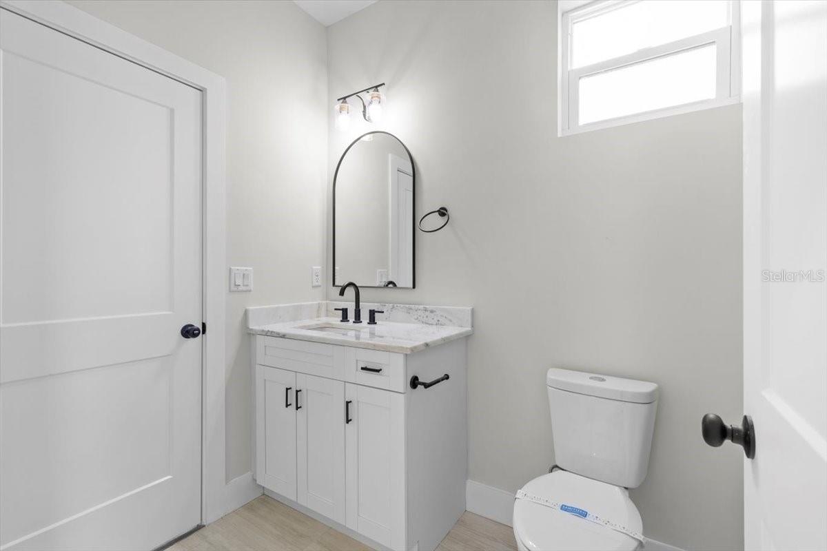 Image 22 of 31 For 1906 Cherry Street 1