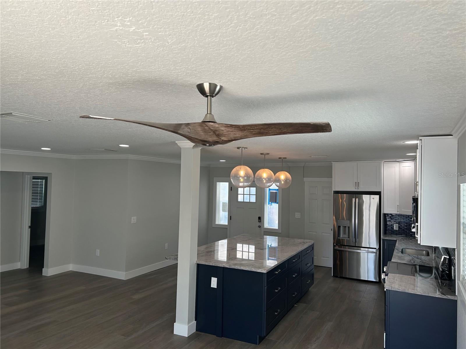 Image 5 of 13 For 11110 1st Street E