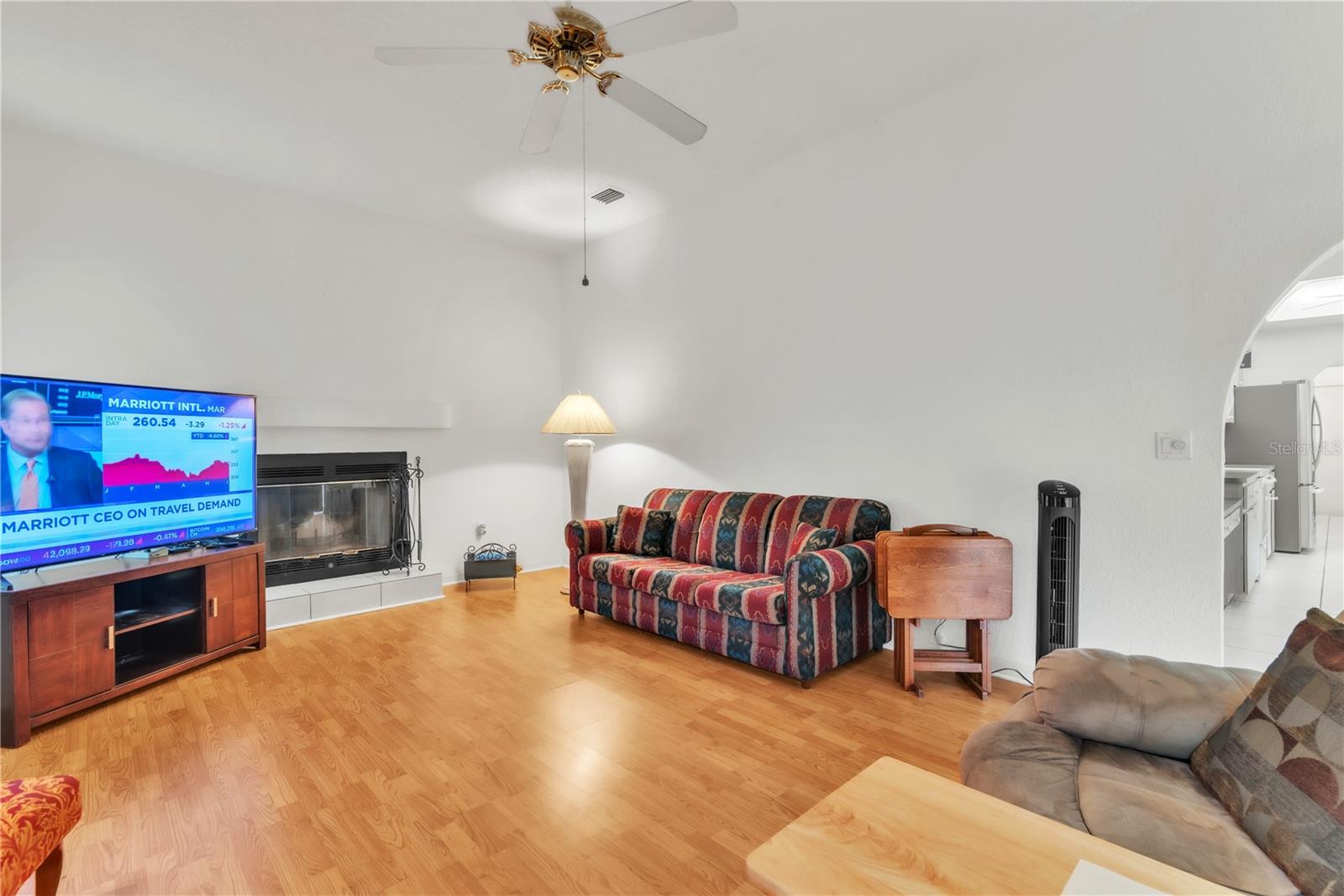 Listing photo id 20 for 22946 Brownwood Court
