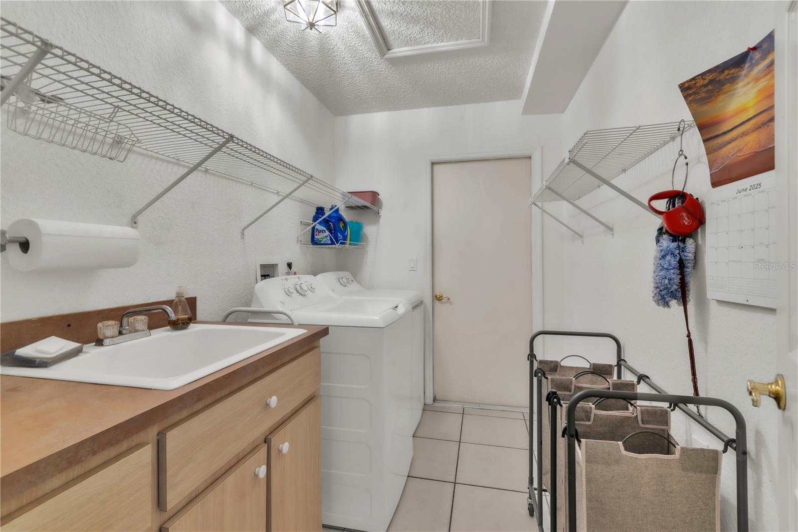 Listing photo id 32 for 22946 Brownwood Court