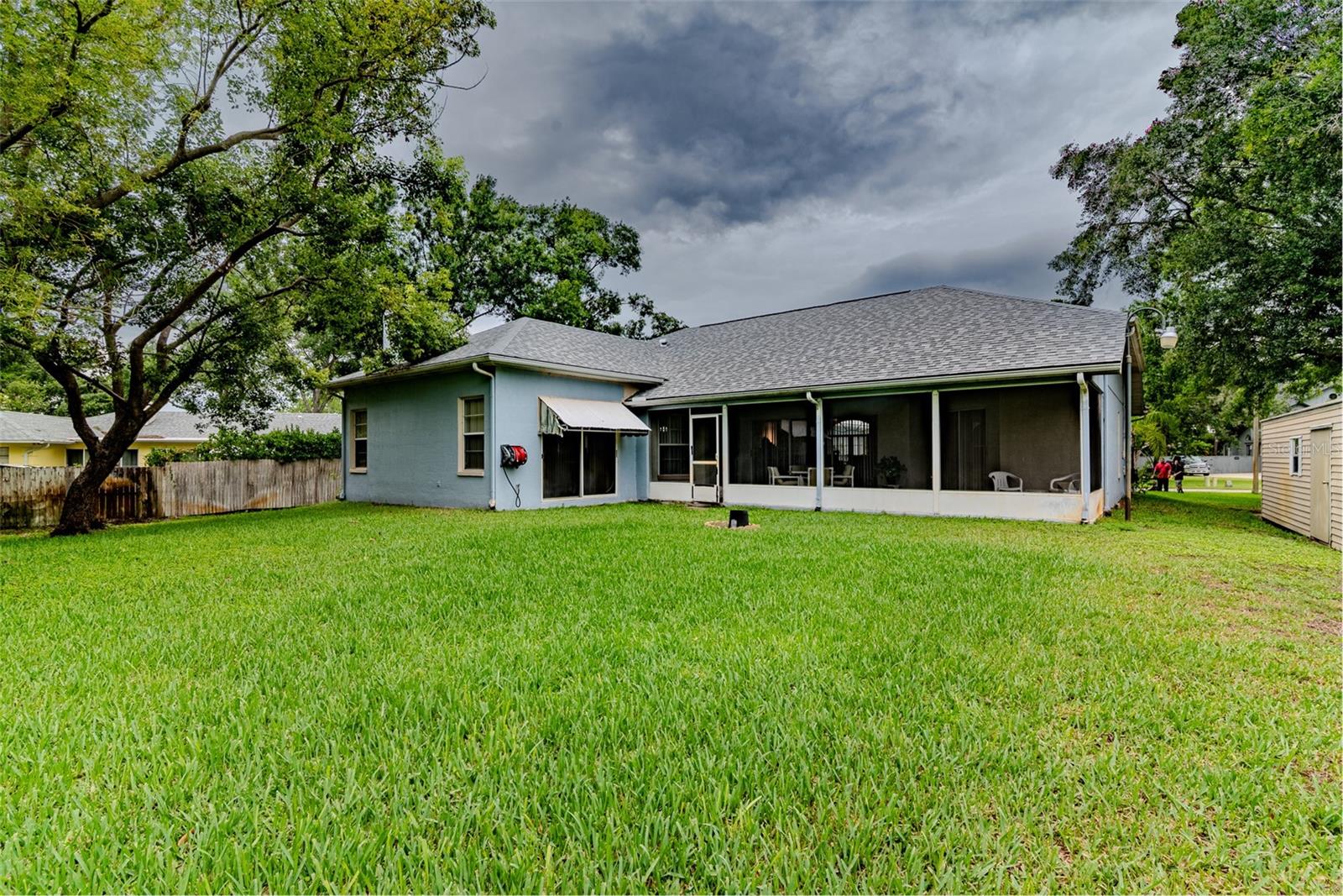Listing photo id 38 for 22946 Brownwood Court
