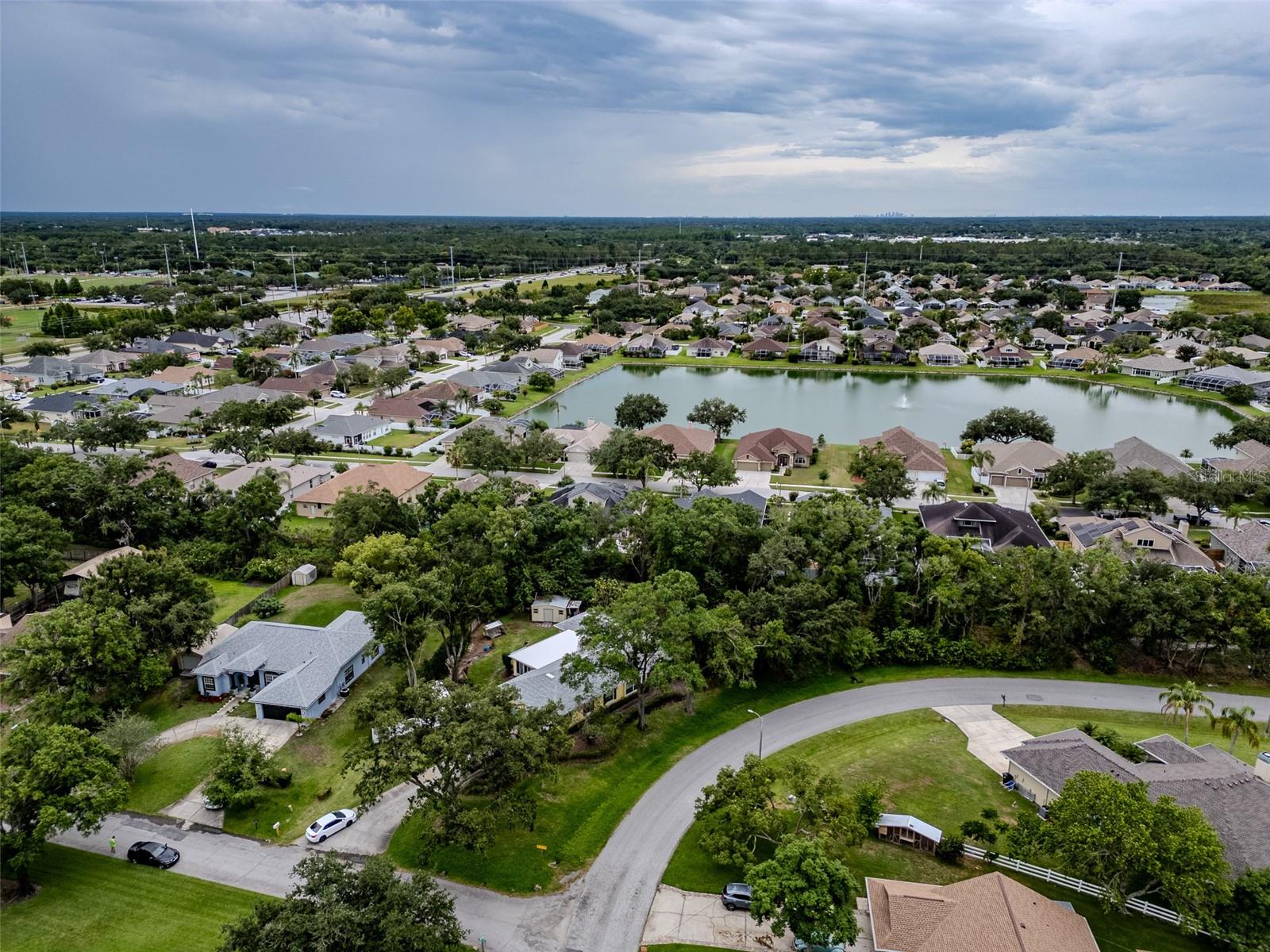 Listing photo id 40 for 22946 Brownwood Court