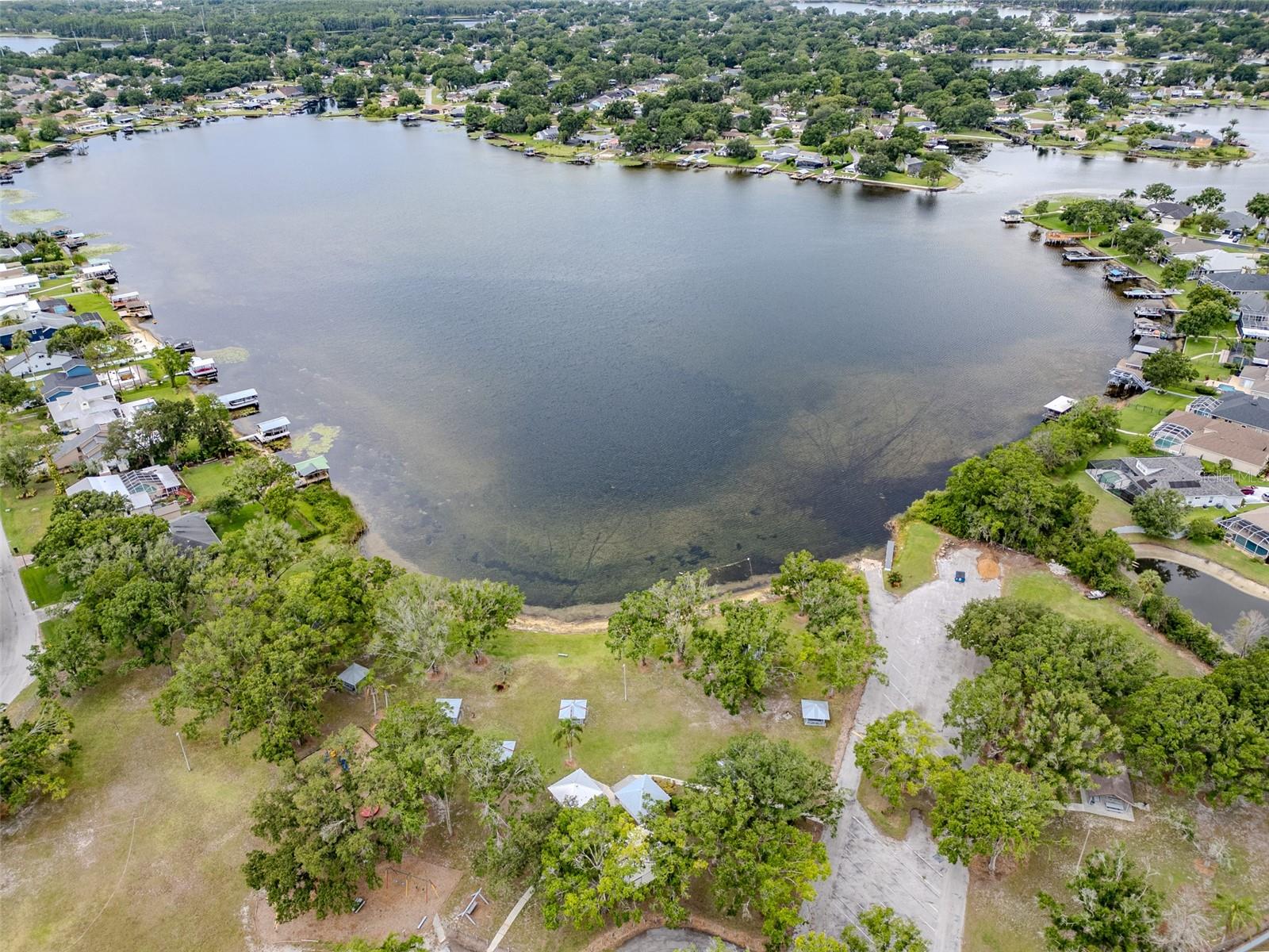 Listing photo id 46 for 22946 Brownwood Court