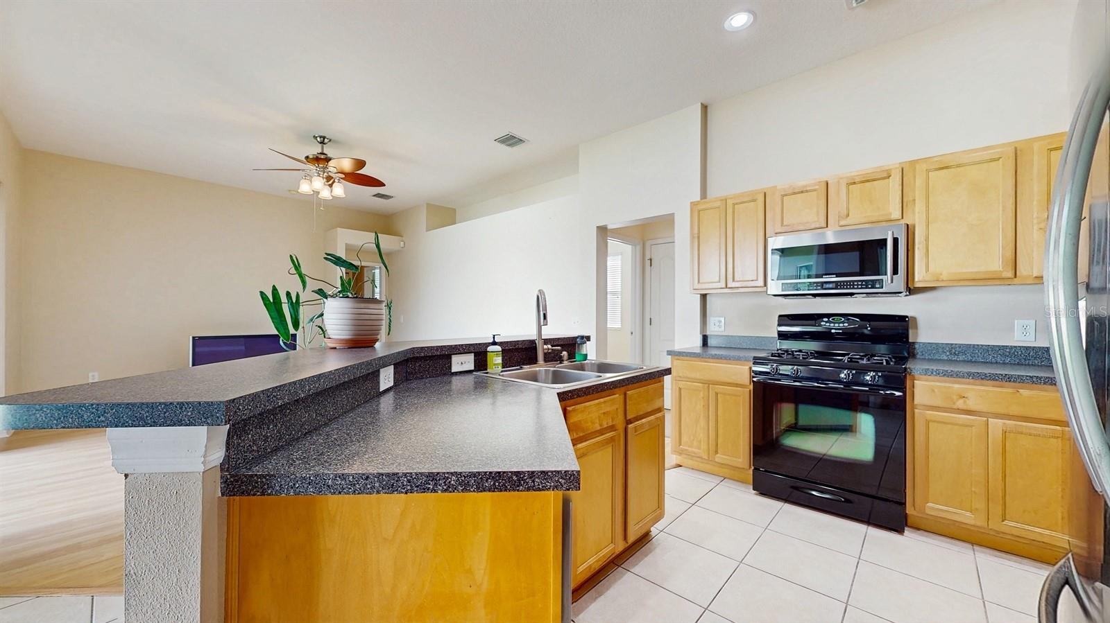 Image 11 of 38 For 2728 Abbey Grove Drive