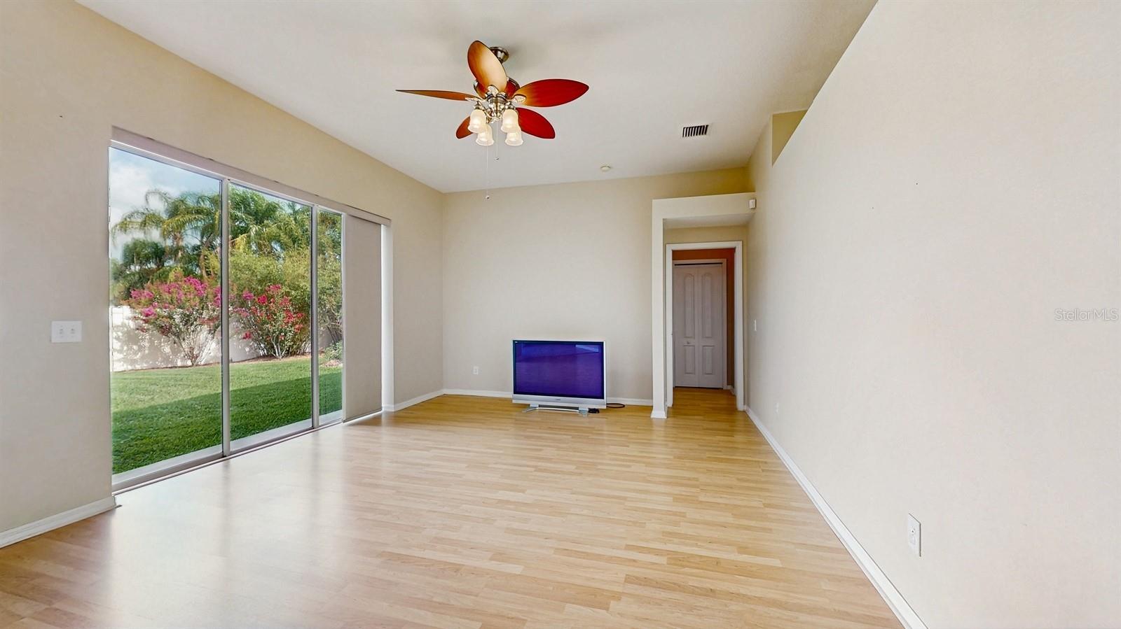 Image 4 of 38 For 2728 Abbey Grove Drive