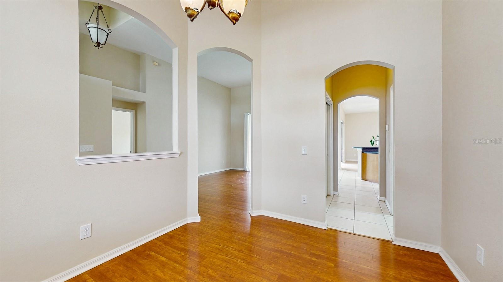 Image 9 of 38 For 2728 Abbey Grove Drive