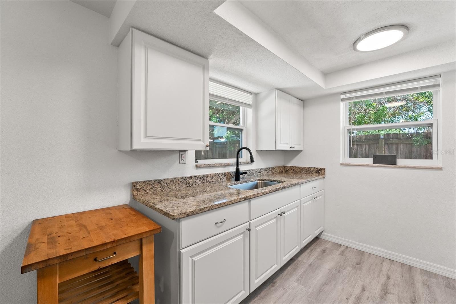 Image 8 of 33 For 4922 Bola Street