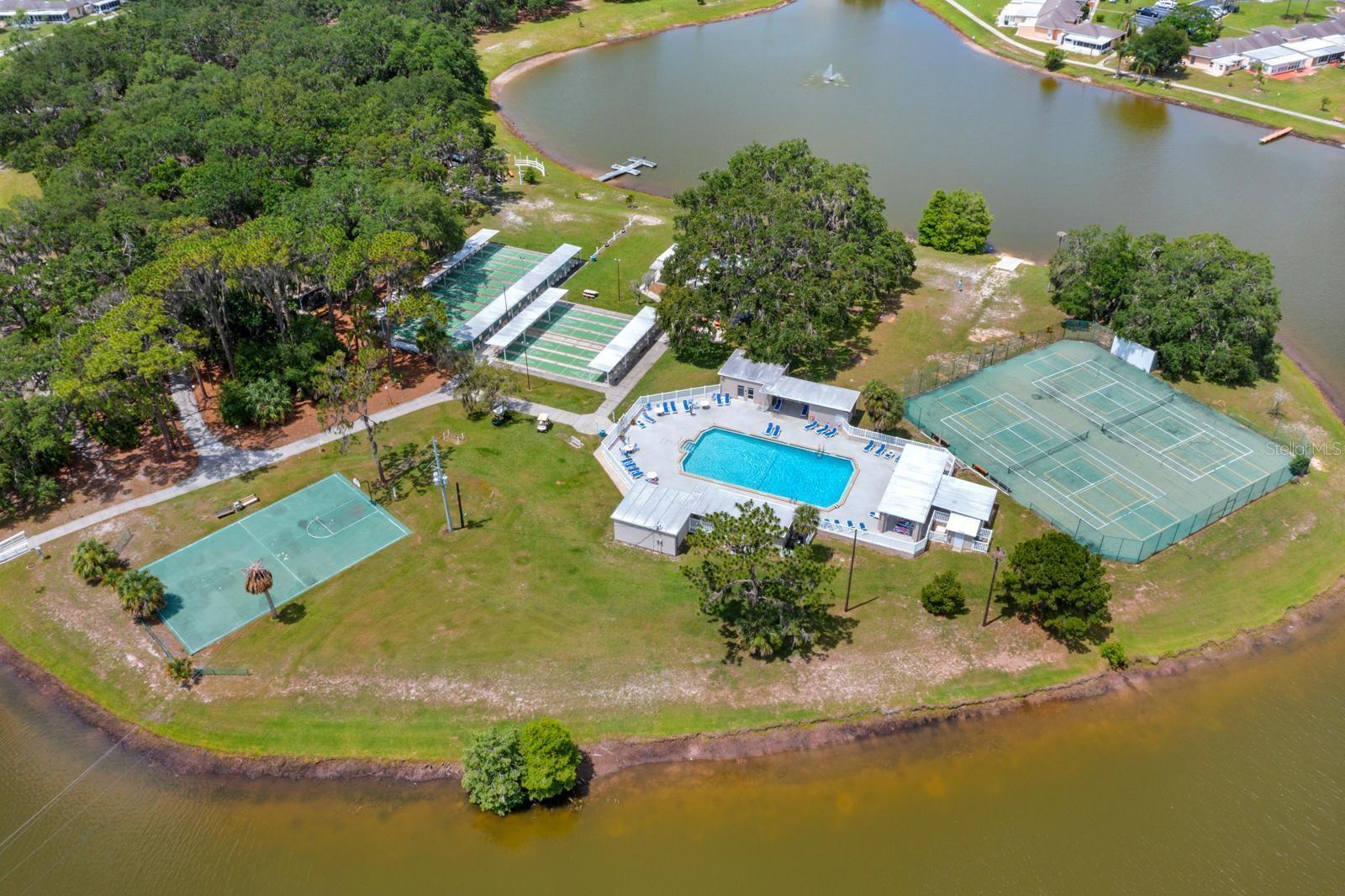 Image 9 of 27 For 4209 Club Circle