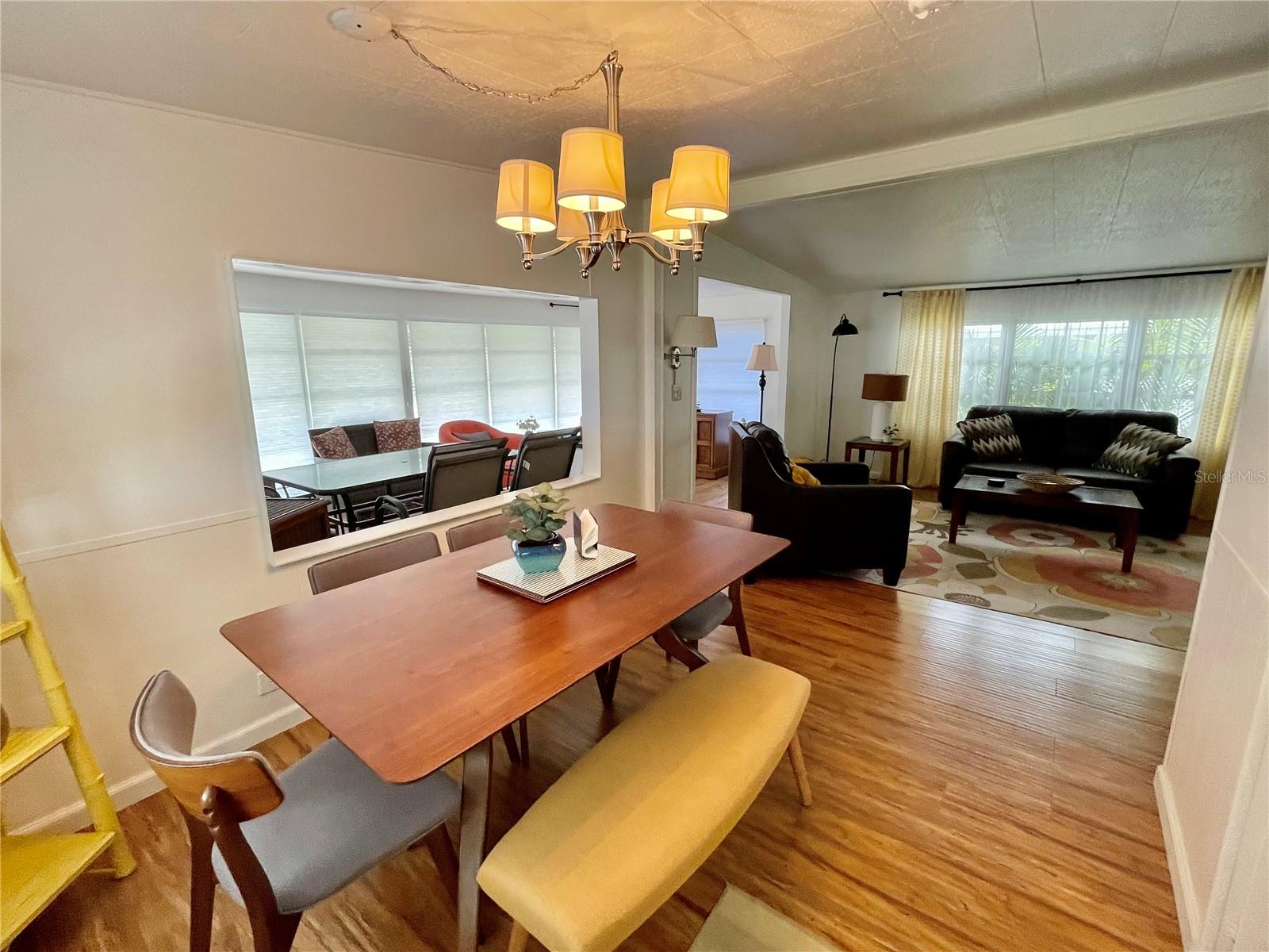 Image 3 of 34 For 34091 Alamanda Drive N