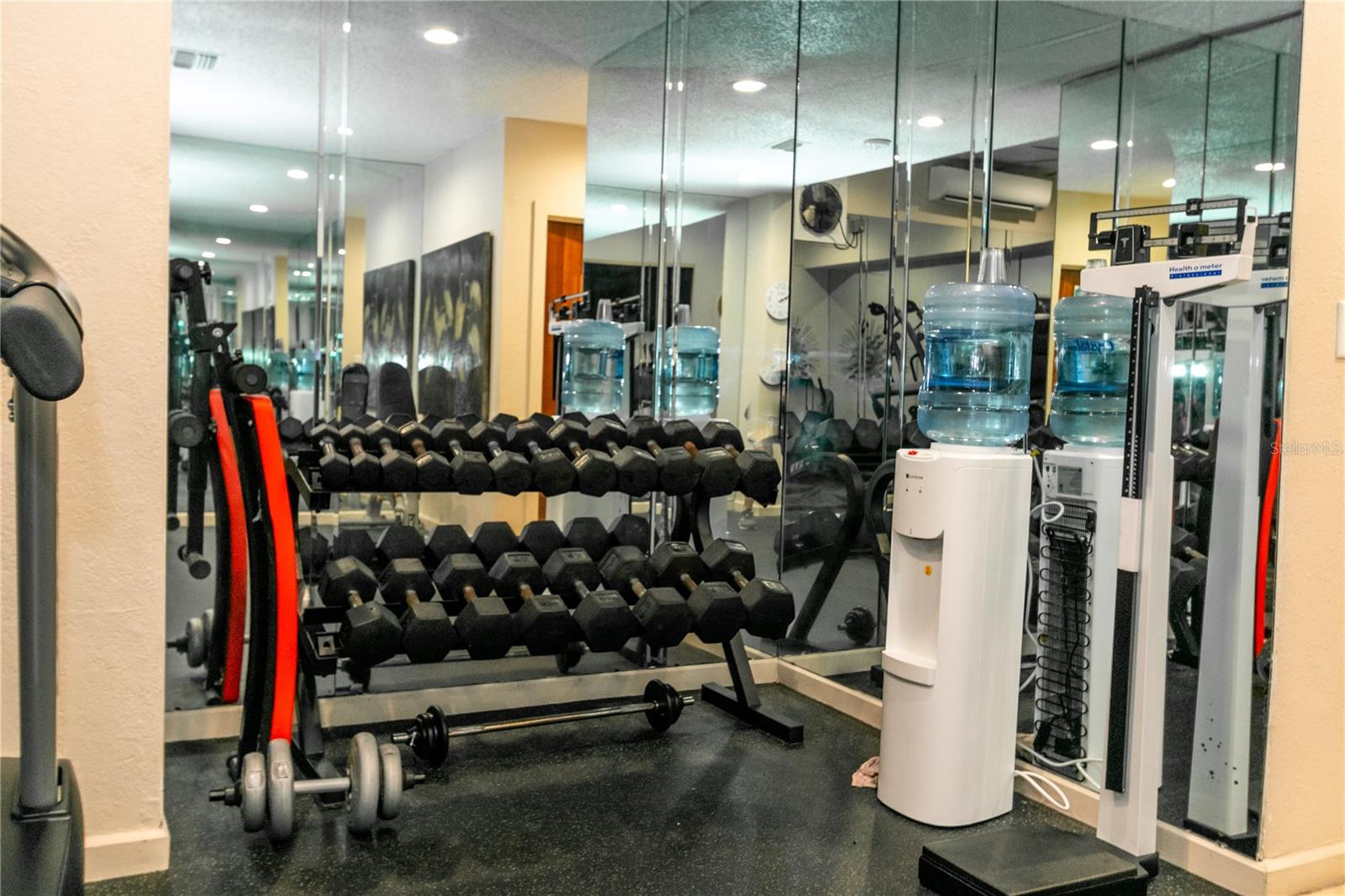 Image 41 of 51 For 1380 Gulf Boulevard 805