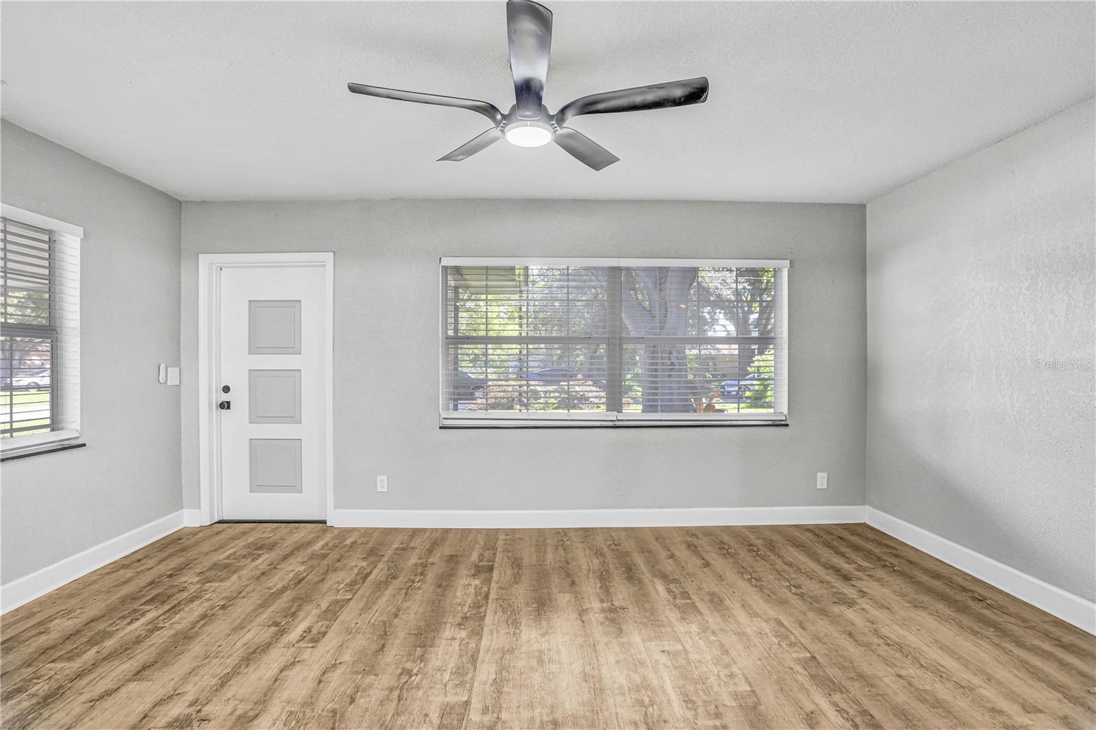Image 14 of 38 For 223 Pinehurst Drive