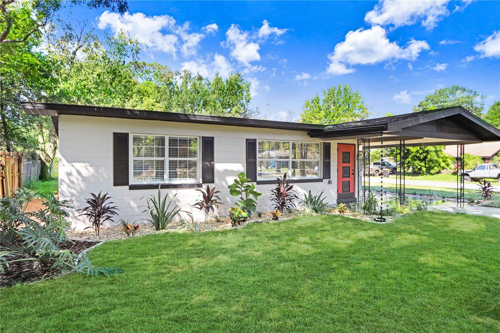 Image 2 of 38 For 223 Pinehurst Drive