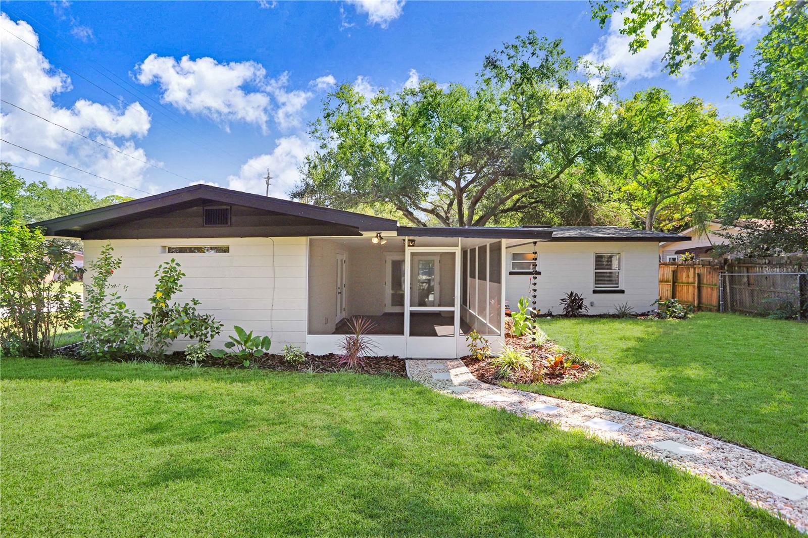Image 33 of 38 For 223 Pinehurst Drive
