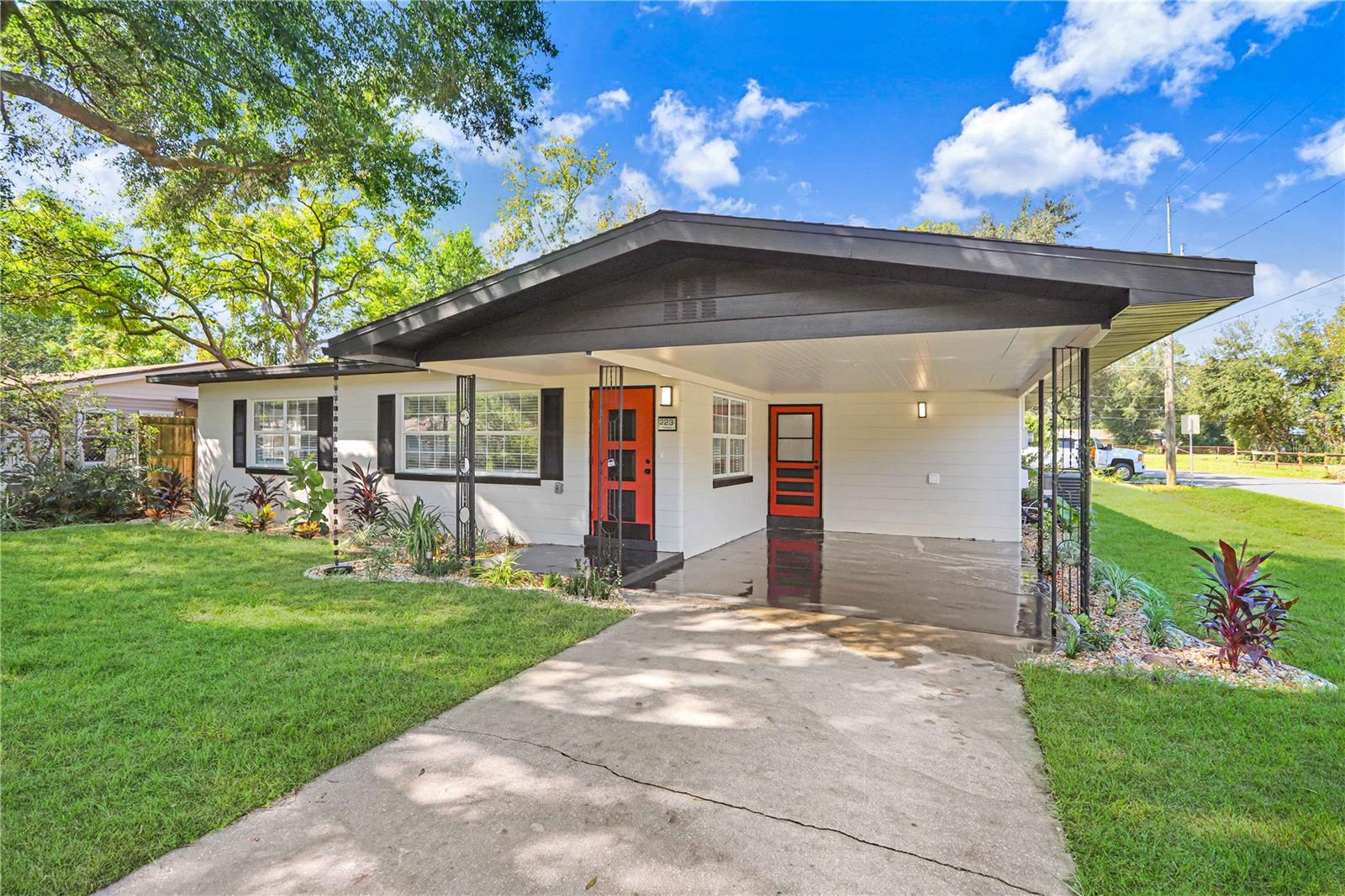 Image 4 of 38 For 223 Pinehurst Drive