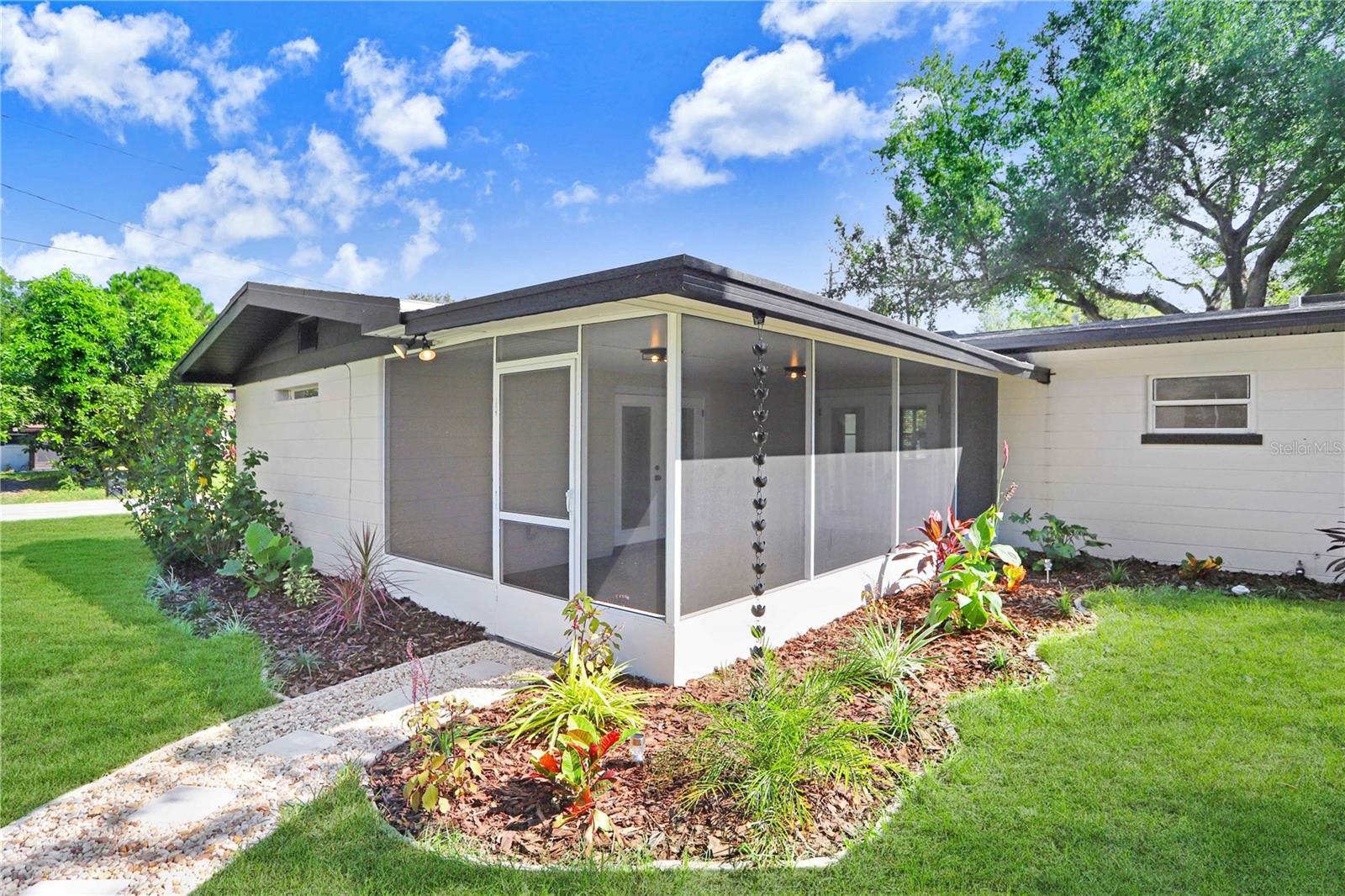 Image 6 of 38 For 223 Pinehurst Drive