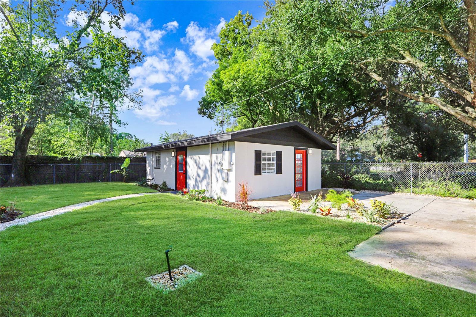 Image 39 of 52 For 223 Pinehurst Drive