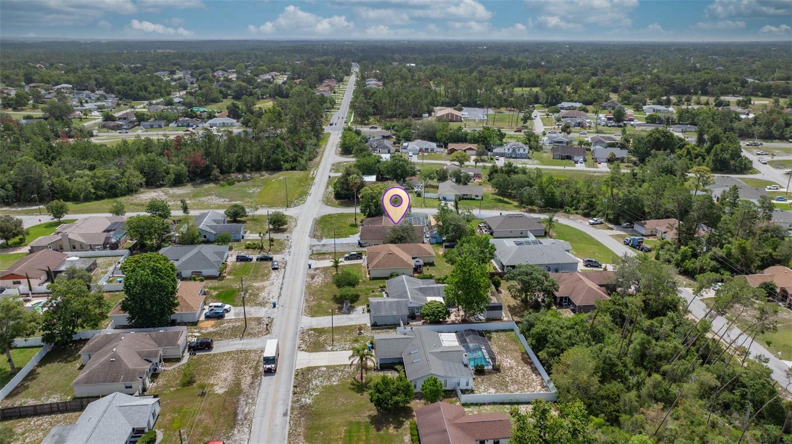 Listing photo id 12 for 9642 Elgin Boulevard