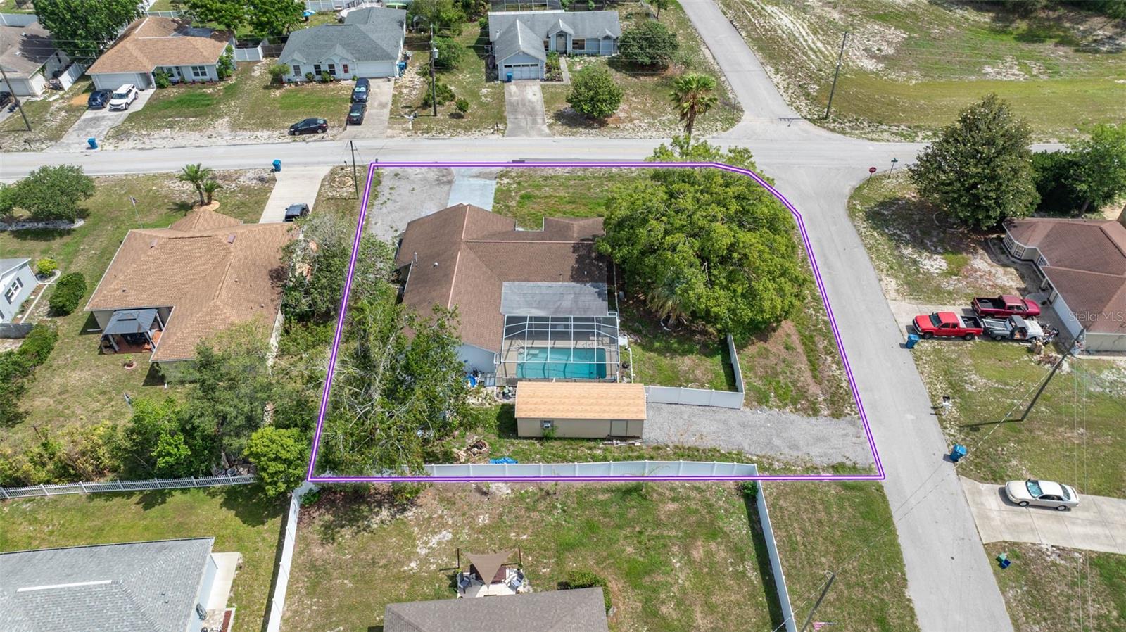 Listing photo id 2 for 9642 Elgin Boulevard