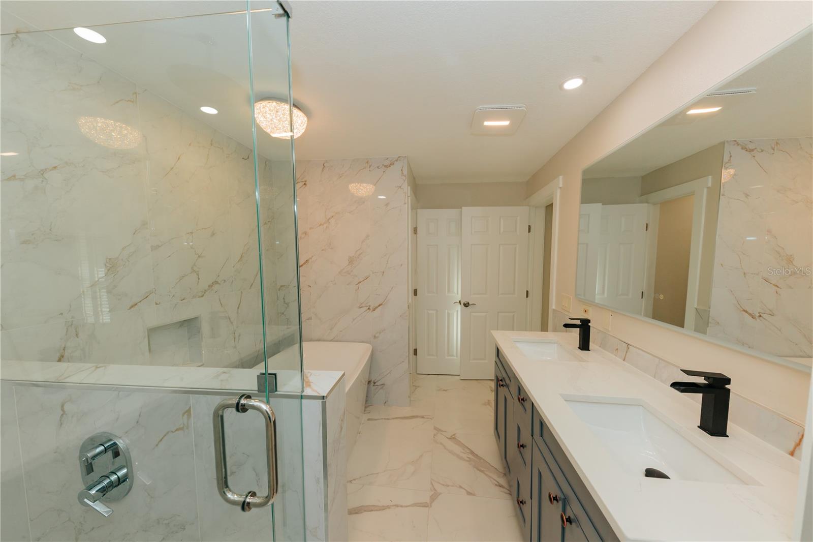 Image 22 of 43 For 1624 Sheffield Drive