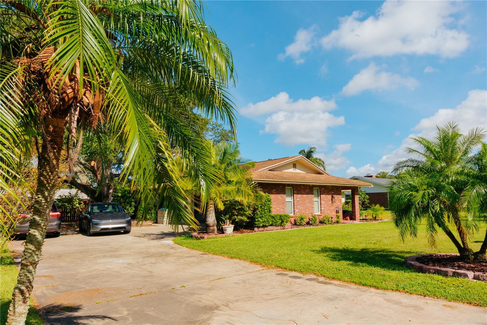 Image 7 of 43 For 1624 Sheffield Drive