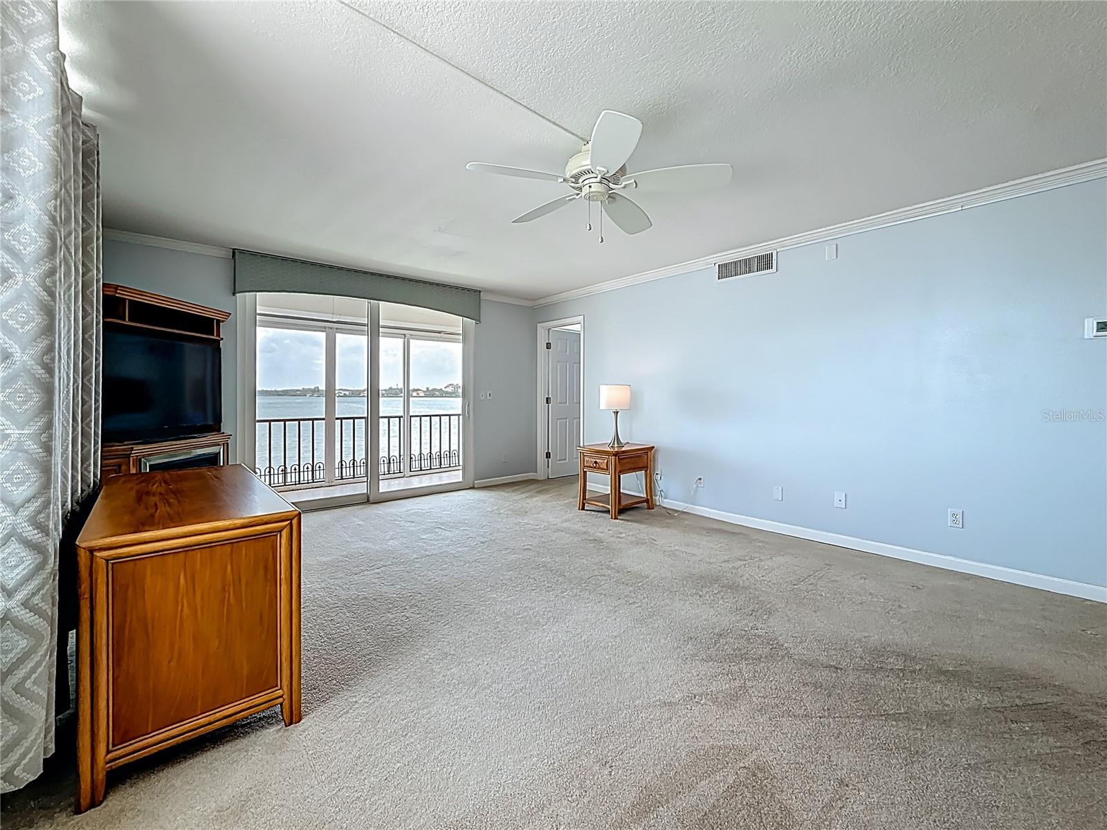 Image 10 of 57 For 7665 Sun Island Drive 206