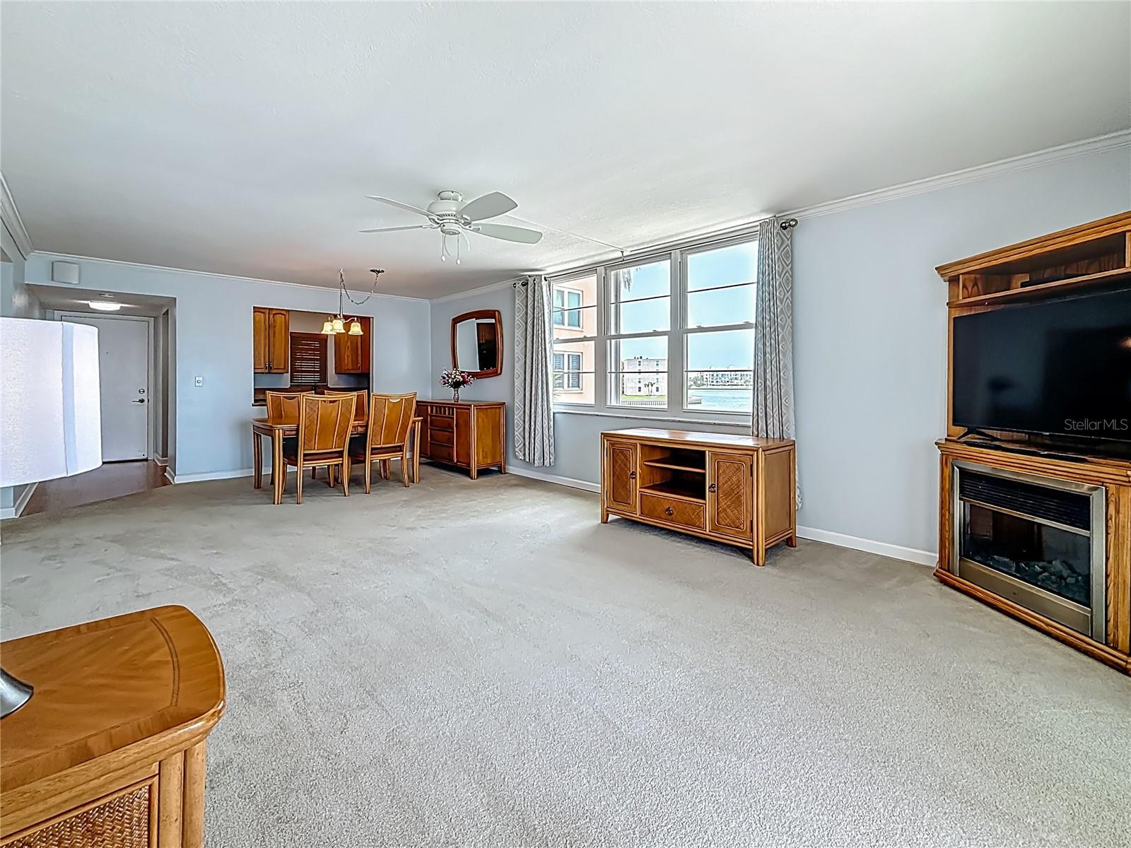 Image 11 of 57 For 7665 Sun Island Drive 206