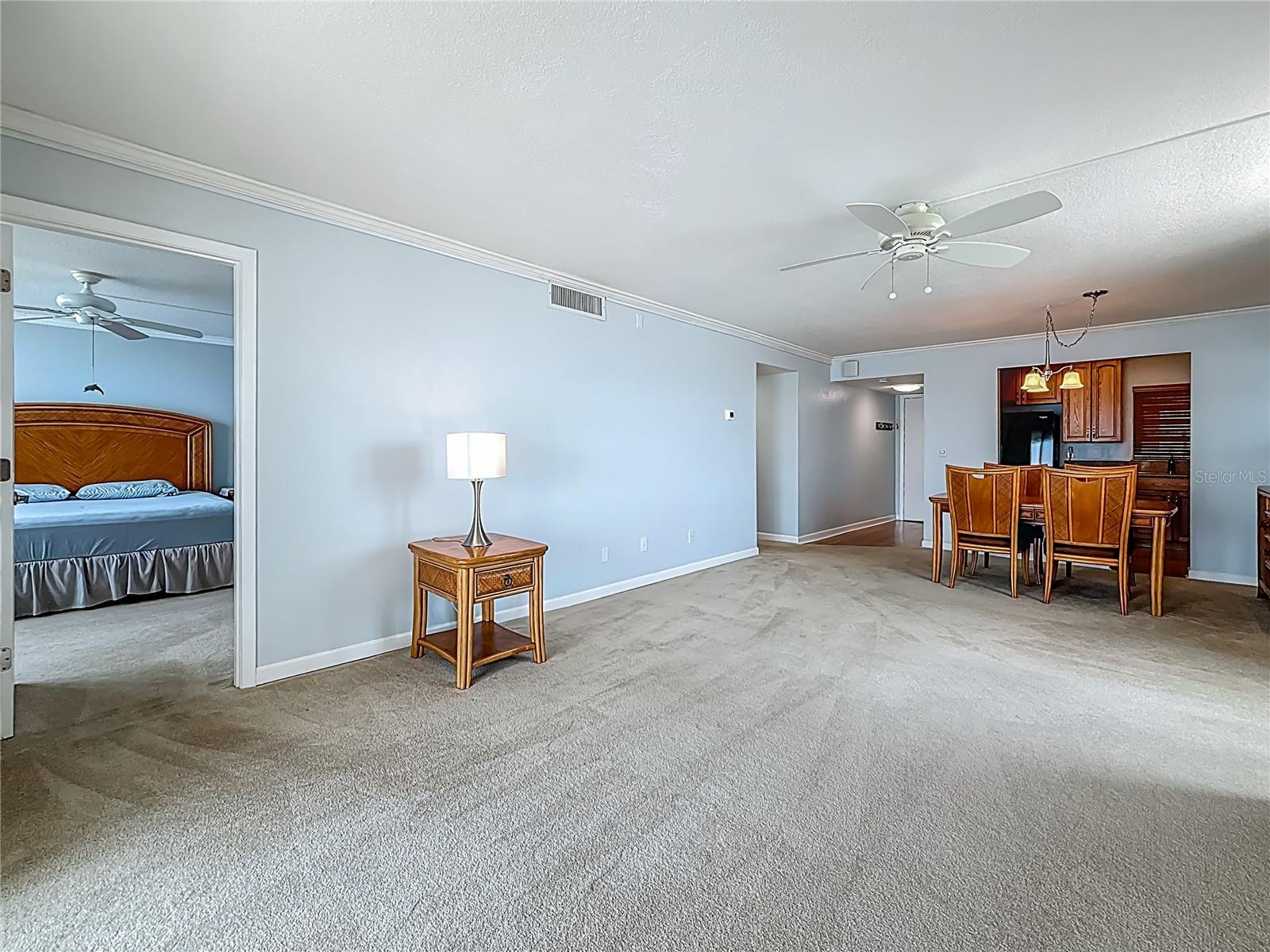 Image 21 of 57 For 7665 Sun Island Drive 206
