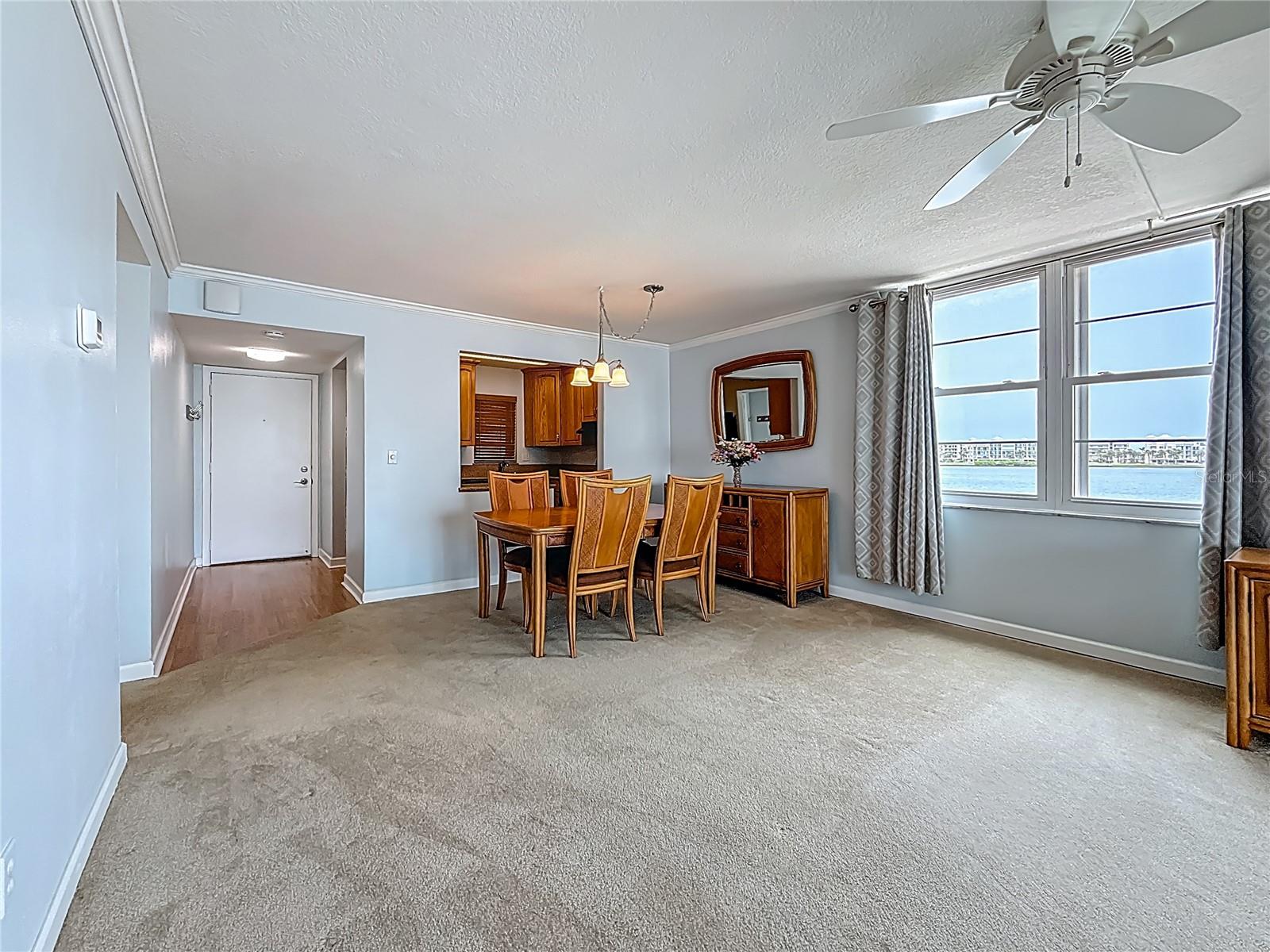 Image 9 of 57 For 7665 Sun Island Drive 206