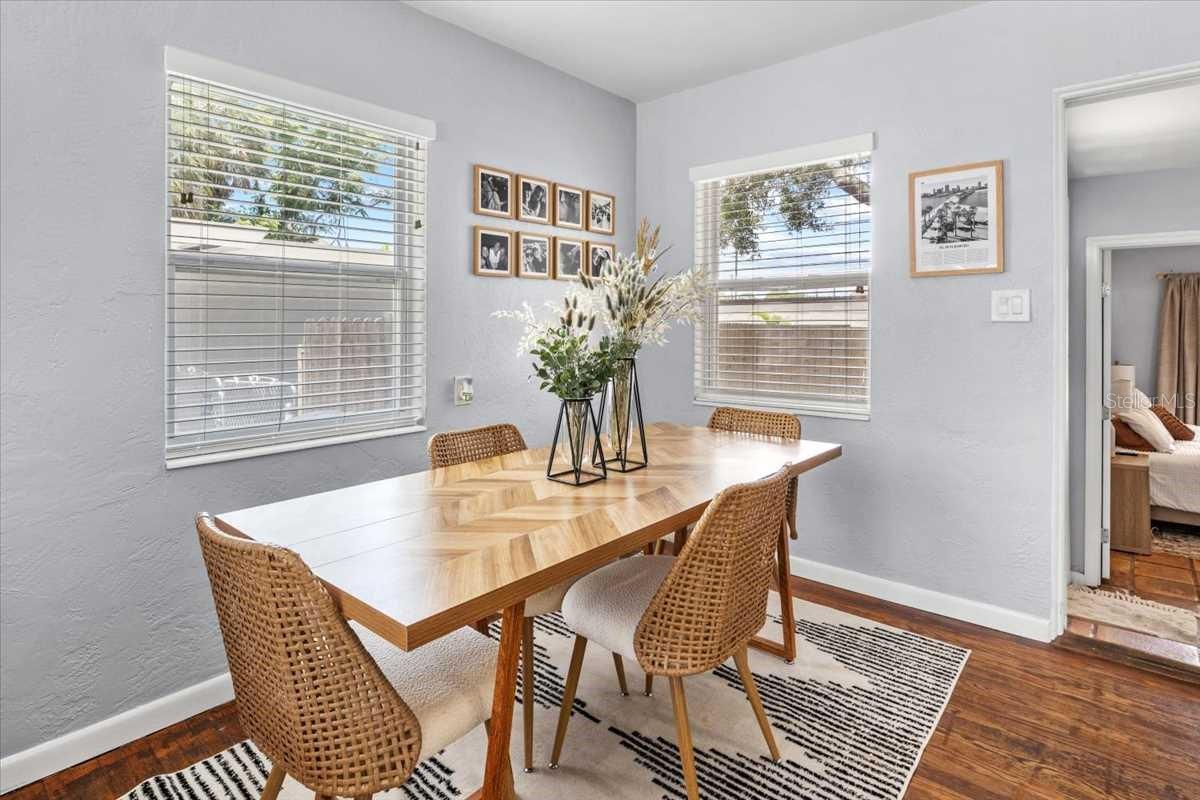 Image 12 of 36 For 6453 5th Avenue N