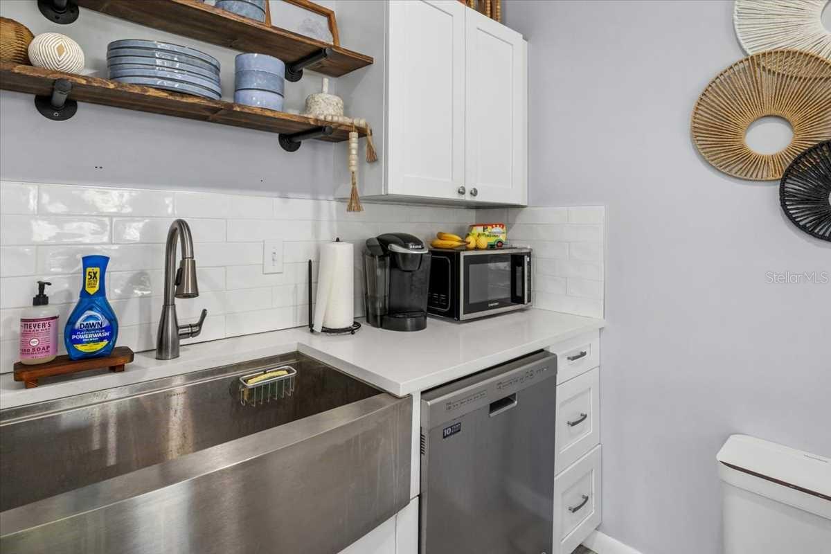 Image 18 of 36 For 6453 5th Avenue N