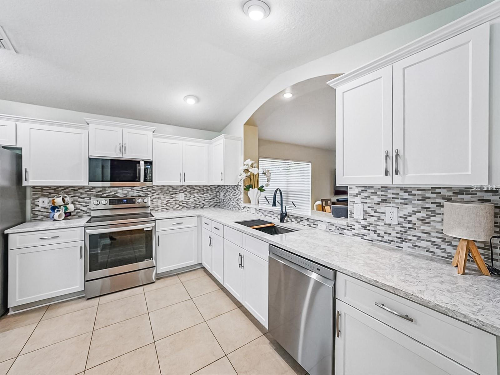 Image 4 of 74 For 1338 Winding Willow Drive