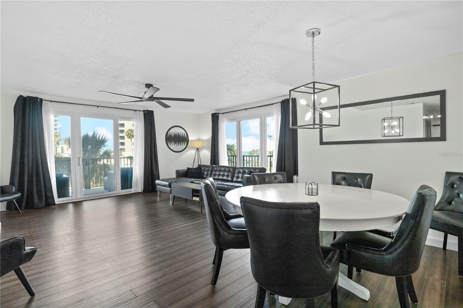 Image 13 of 41 For 1501 Gulf Boulevard 201