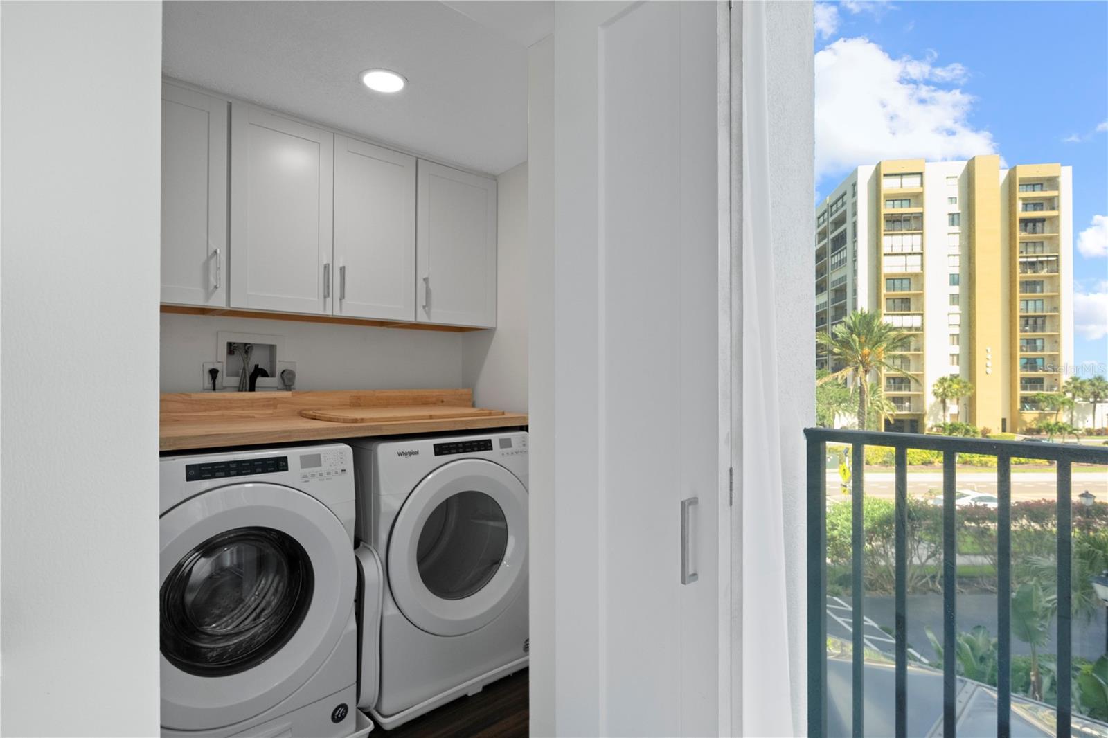 Image 20 of 41 For 1501 Gulf Boulevard 201