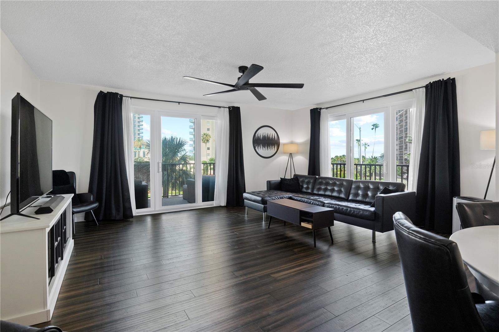 Image 6 of 41 For 1501 Gulf Boulevard 201