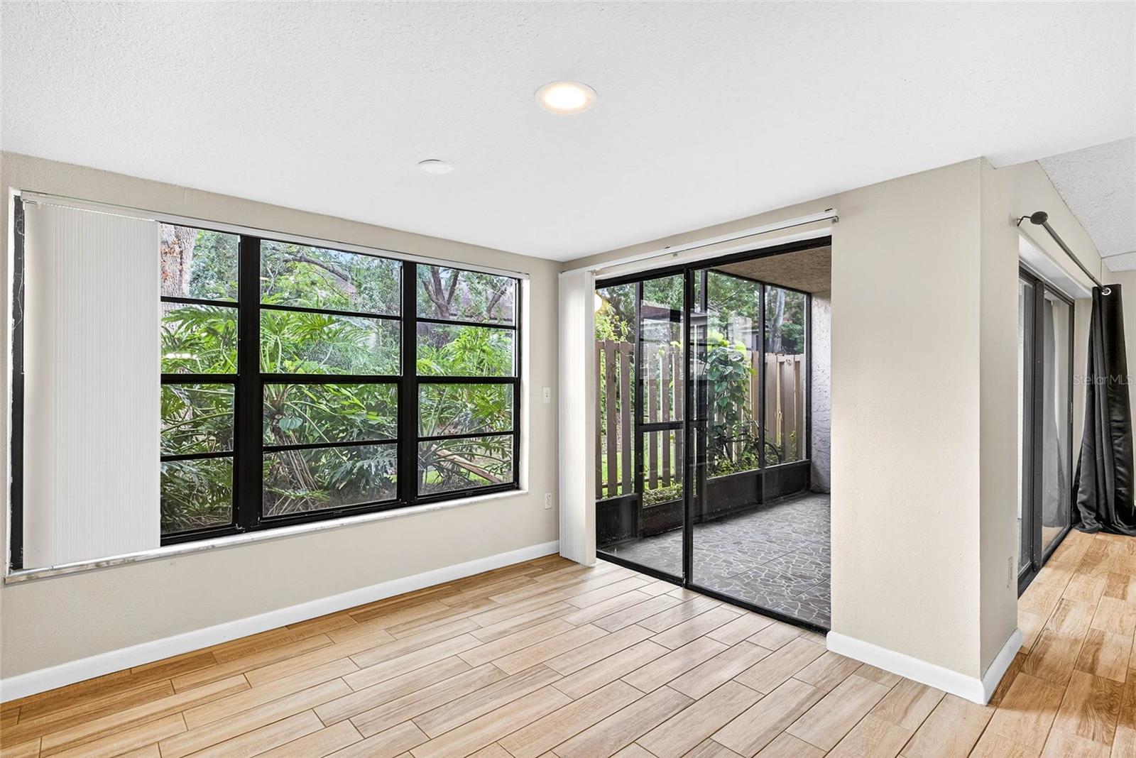 Image 16 of 33 For 7821 Niagara Avenue 2102