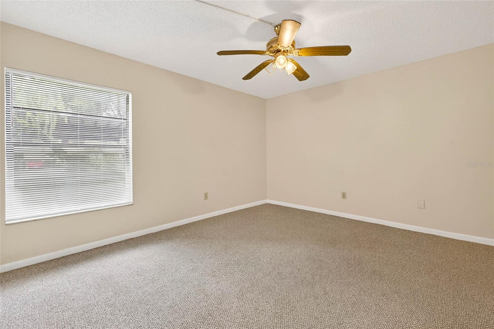 Image 20 of 33 For 7821 Niagara Avenue 2102